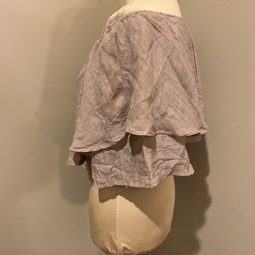 TALULAH Off-Shoulder  layered Cropped Flowy Blouse in Soft Taupe, size M - Picture 3 of 9